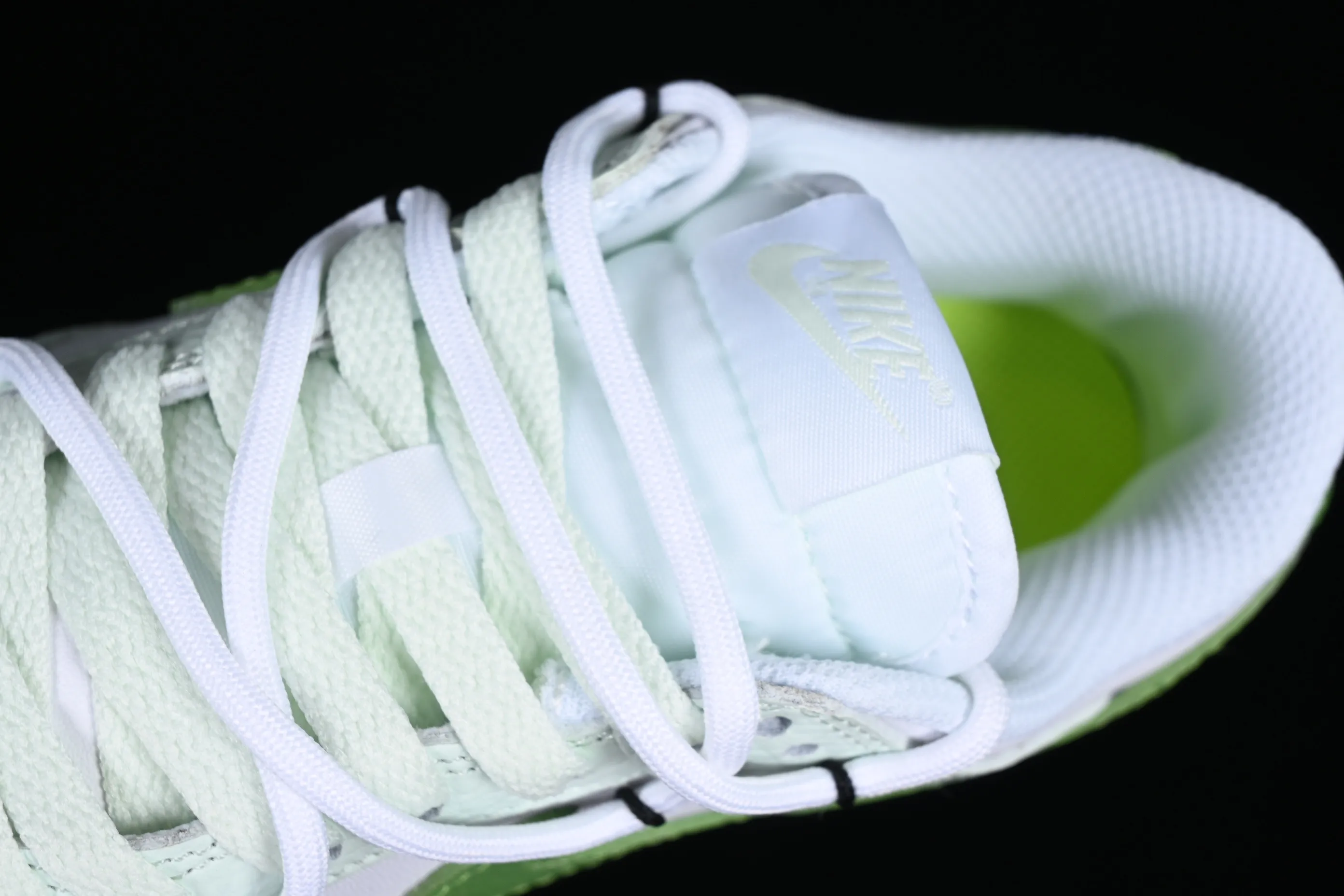 All categories Nk SB Dunk series Nk SB Dunk Low low-top sneakers Nk Dunk Low "Next Nature" refreshing green milk green SB strap low-top casual sneakers D1431-102